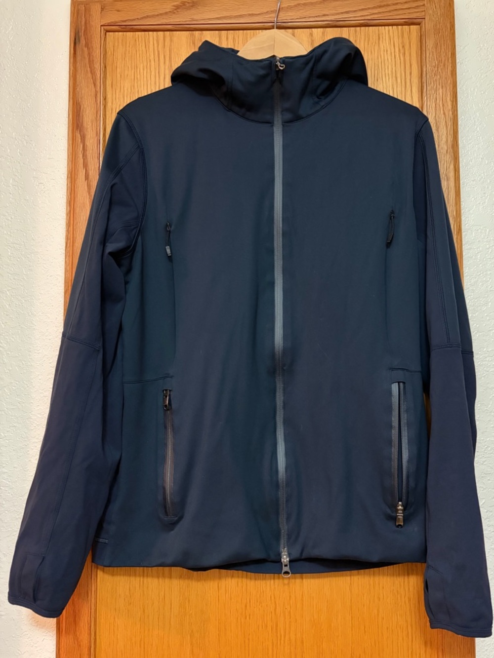 Lululemon Chillstop Hoodie Men's Navy Hooded Stretch Softshell Jacket